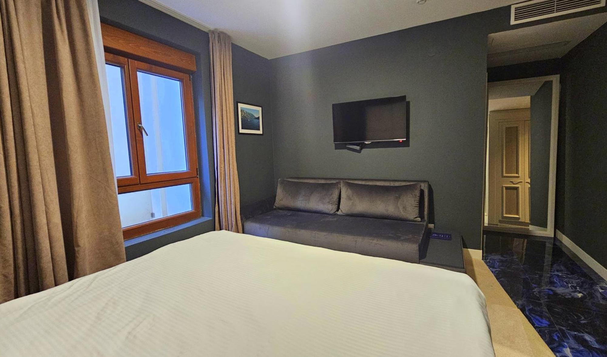 Maresia Boutique Suites Budva Exterior photo