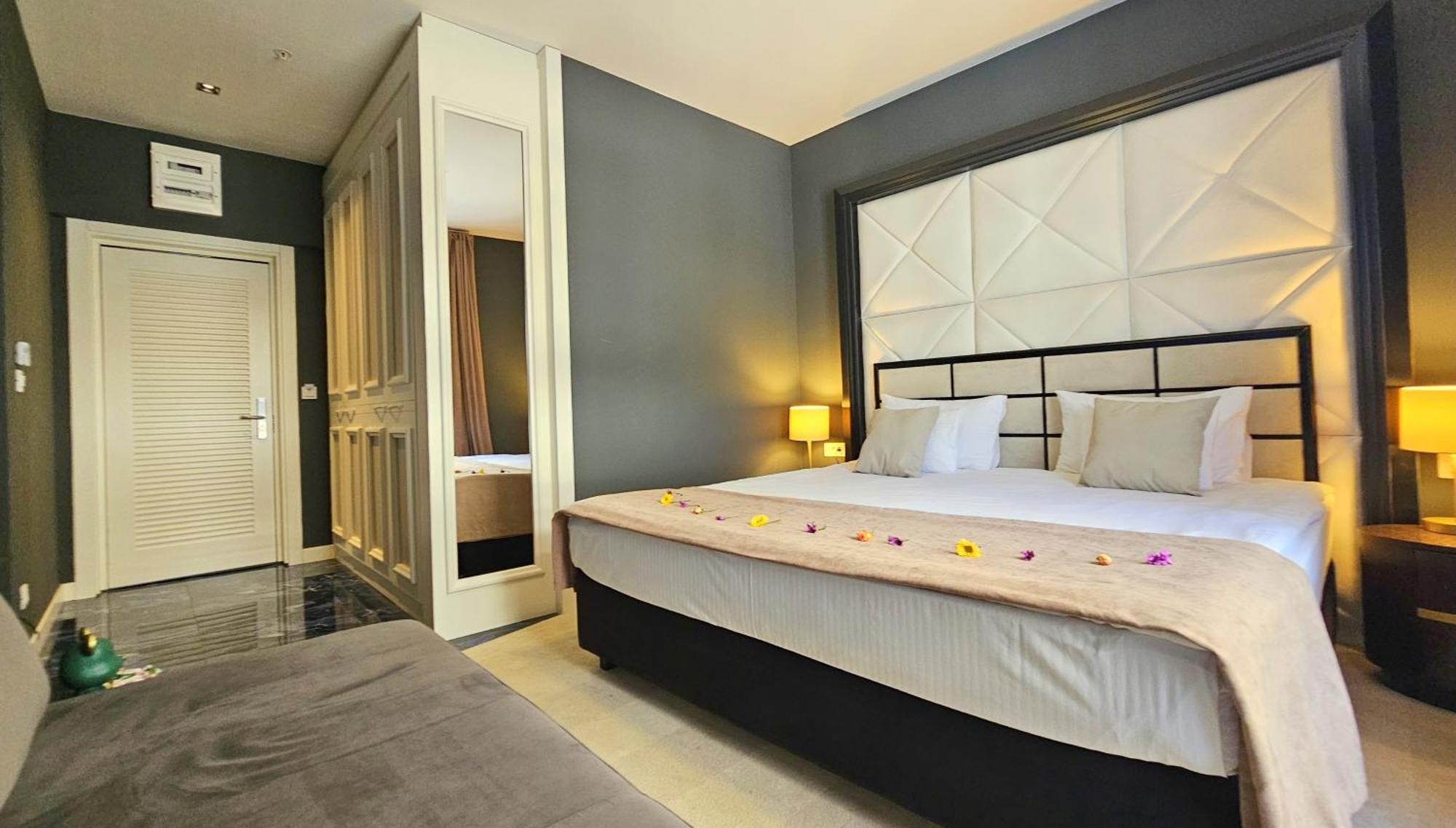 Maresia Boutique Suites Budva Exterior photo