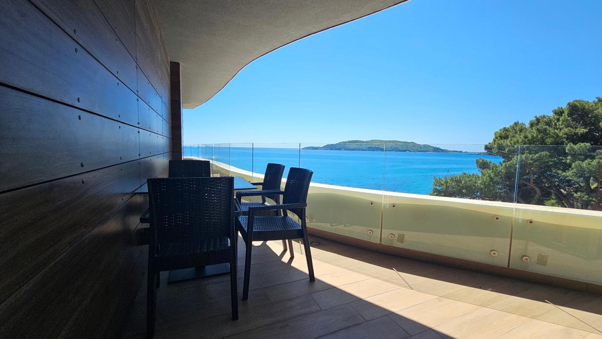 Maresia Boutique Suites Budva Exterior photo